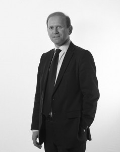 Maître Paul LE GALL : Spécialiste en droit des Associations et des Fondations Spécialiste en droit des Sociétés